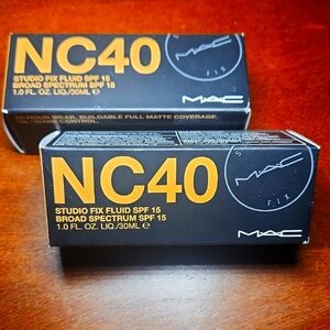 2-MAC Studio Fix Fluid SPF 15 Foundation NC40